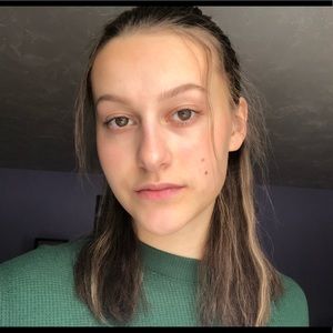 Meet your Posher, Avery